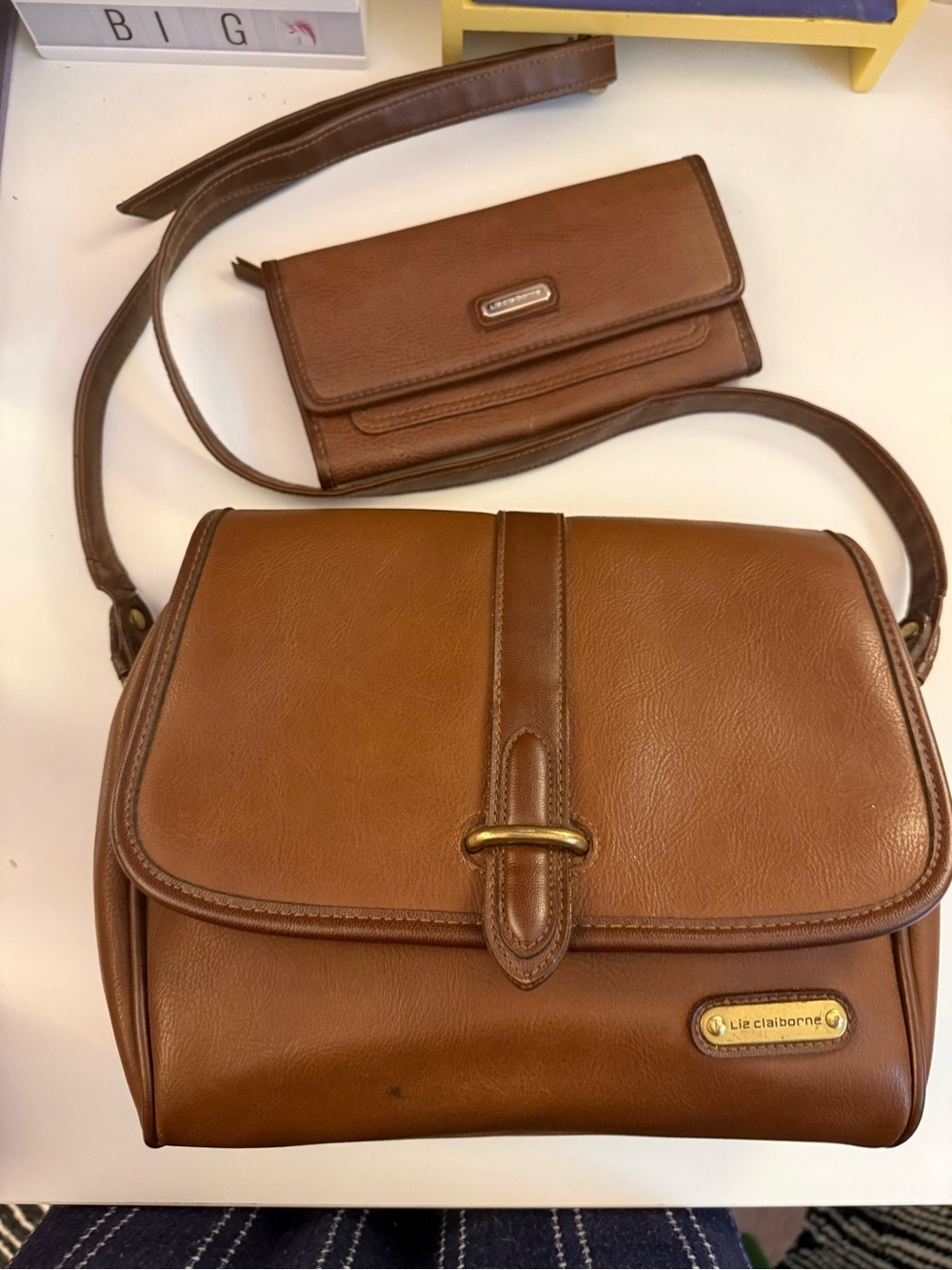 Vintage Liz Claiborne Tan Brown Leather Shoulder Crossbody with Matching Wallet
